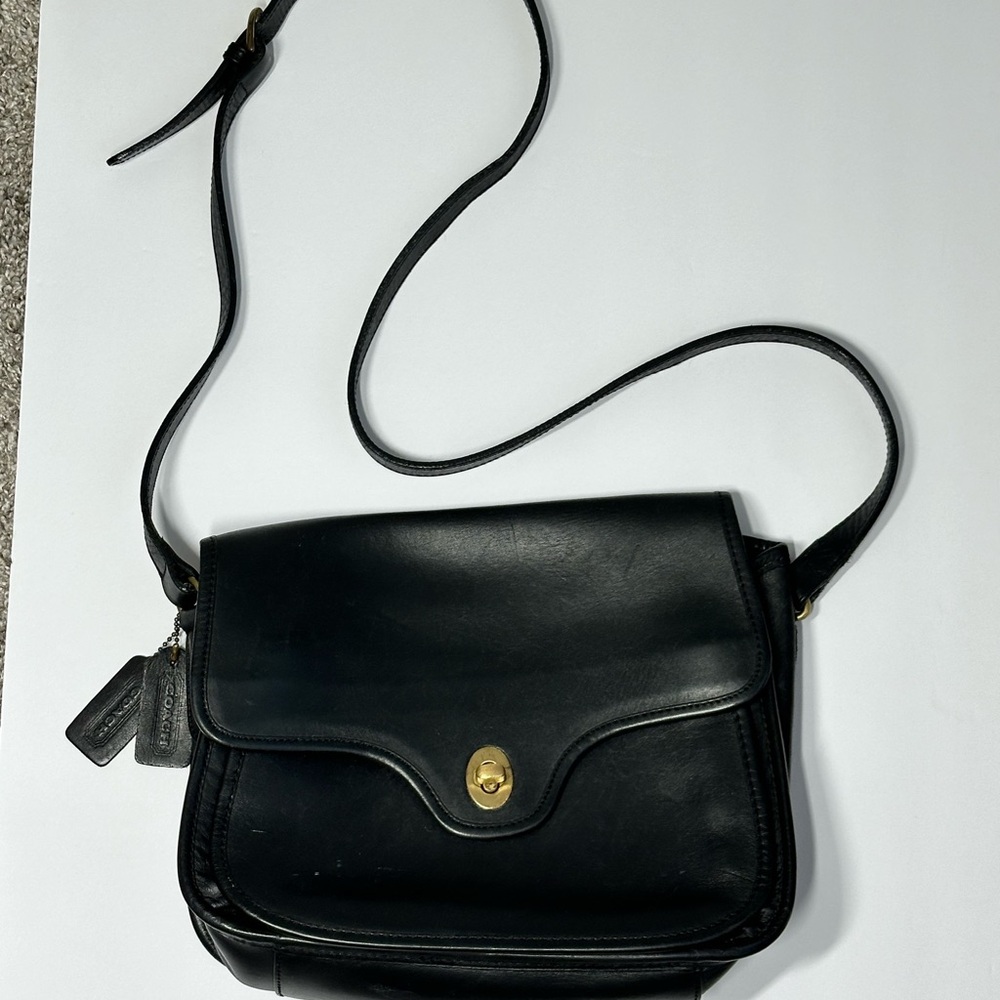 Coach Black Leather Signature Turnlock Crossbody Bag